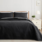 Exclusivo Mezcla Twin Quilt Bedding Set, Lightweight Black Quilts Twin Size for All Seasons, Soft Microfiber Bedspreads Coverlets Bed Cover with Leaf Pattern, 2 Piece