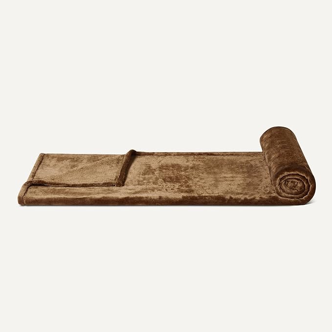 Amazon Basics Soft Fleece Throw Blanket, Lightweight Cozy Blanket for Couch & Sofa, 50 x 60 Inches, Brown