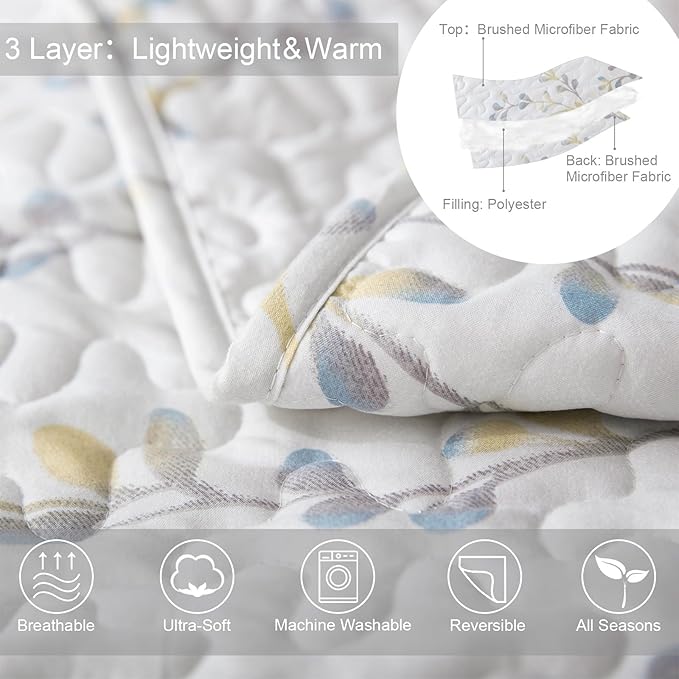 Exclusivo Mezcla Reversible Boho Quilts King Size, White Bedspreads Lightweight Coverlet All Season Flowers Quilt Bedding Set with Printed Floral Pattern (1 Quilt, 2 Pillow Shams)