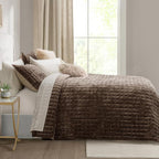 RECYCO Luxury Velvet Quilt Set, California King 118'' x 106'' Oversized Bedspread, Ultra Soft Velvet Comforter, Lightweight Box Stitch Bedding Sets for All Season, with 2 Shams, Walnut Brown