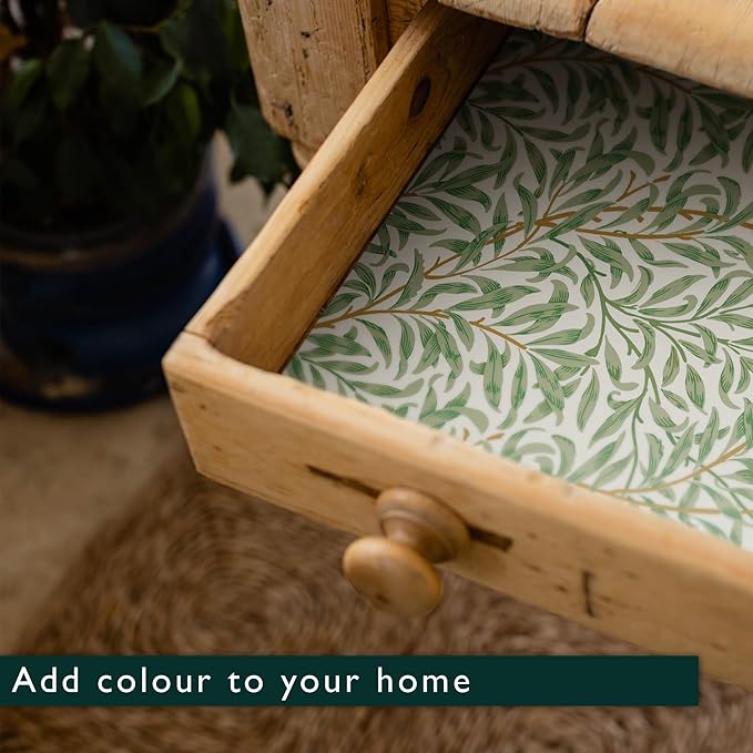 The Master Herbalist Fragrant Scented Drawer Liners in a William Morris Inspired Design | Pack of 5 Sheets | Contains Essential Oils | Made in The UK (Sandalwood)