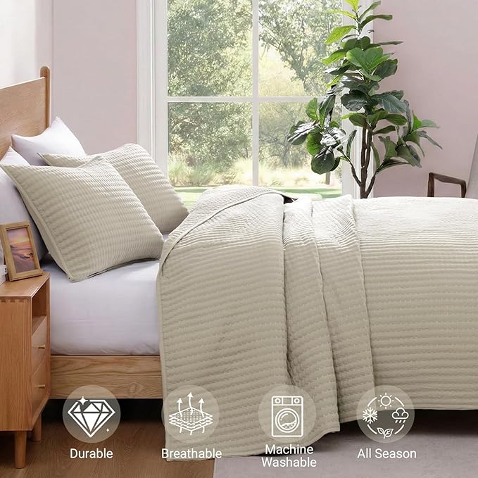 WRENSONGE Queen Quilt-3 Pieces Lightweight Bedspreads Light Oatmeal Queen Size Quilt Bedding Set for All Seasons, Soft Summer Coverlet with 2 Pillow Shams Suitable for Bed & Couch