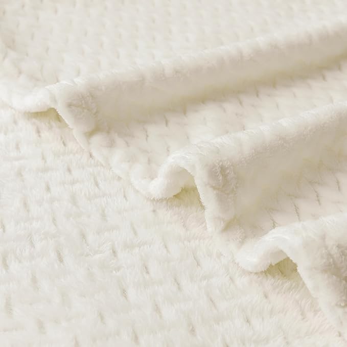 Oversized King Fleece Blanket 120x138 Inches, Seamless Soft Cozy 3D Jacquard Flannel Blanket 10'x11.5' Extra Large for Bed, Sofa, Couch, Travel & Camping, California King Throw, Ivory White Leaf