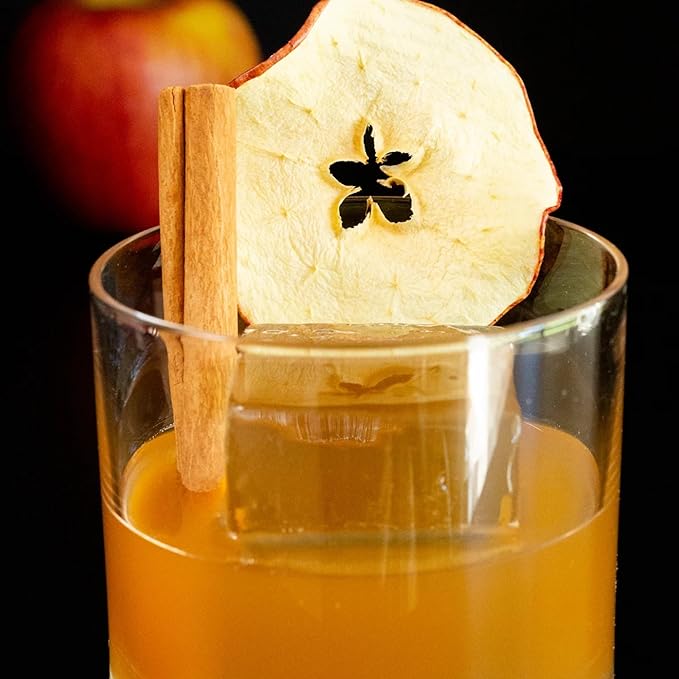 Drink Botanicals Ireland | Dehydrated Dried Apple Slices | 40 + Slices | 100% Natural | Non GMO, Vegan | Apples for Garnishing Cocktails, Baking, Sauces, Cakes, Decoration | 135 Grams, 4.76 Oz | Jar