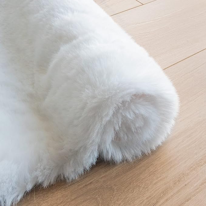 White Fluffy Round Rug 5ft for Bedroom Circle Faux Rabbit Washable Fur Area Rugs for Living Room Nursery Rug