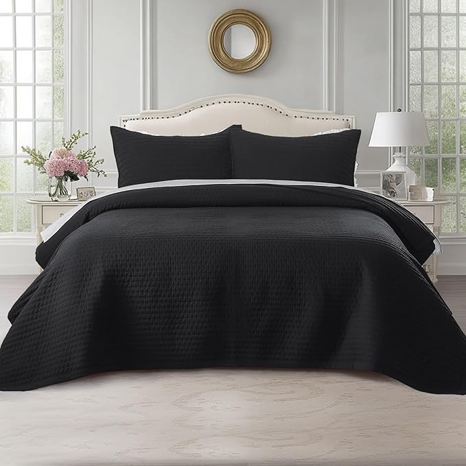 KASENTEX Queen XL Quilt Set 98"x98" – Soft Washed 3-Layer Lightweight Bedspread, Minimalist Nordic Design, All-Season Spring & Summer Quilt Set (1 Quilt + 2 Pillow Shams), Jet Black
