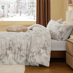 BEDELITE Fleece King Comforter Set -Super Soft & Warm Fluffy Grey&White Bedding, Luxury Fuzzy Heavy Bed Set for Winter with 2 Pillow Cases
