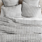 RECYCO Luxury Velvet Quilt Set Full Queen Size Bedding Sets, Ultra Soft Velvet Comforter Set, Lightweight Channel Box Stitch Oversized Bedspread Coverlet for All Season, with 2 Shams, Frost Gray