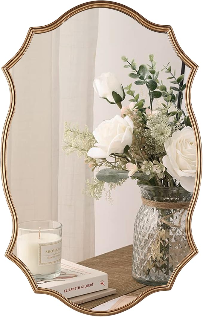 Wall Mirror in Vintage Golden, Decorative 20”x30“ Accent Vanity Mirrors, Wall Mounted Mirror Antique Brass Metal Frame for Living Room Bedroom Bathroom Entryway Stairway Kitchen