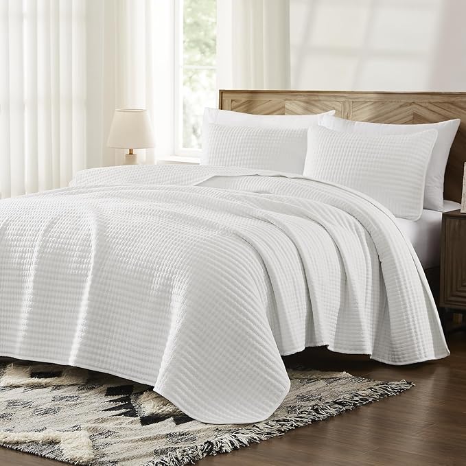 WRENSONGE White King Size Quilt Bedding Sets-3 Pieces Lightweight Bedspreads Summer Coverlet for All Season, Soft King Quilt Bedding Set with 2 Pillow Shams Suitable for Bed, Couch, Quilt Blanket