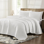 WRENSONGE White King Size Quilt Bedding Sets-3 Pieces Lightweight Bedspreads Summer Coverlet for All Season, Soft King Quilt Bedding Set with 2 Pillow Shams Suitable for Bed, Couch, Quilt Blanket