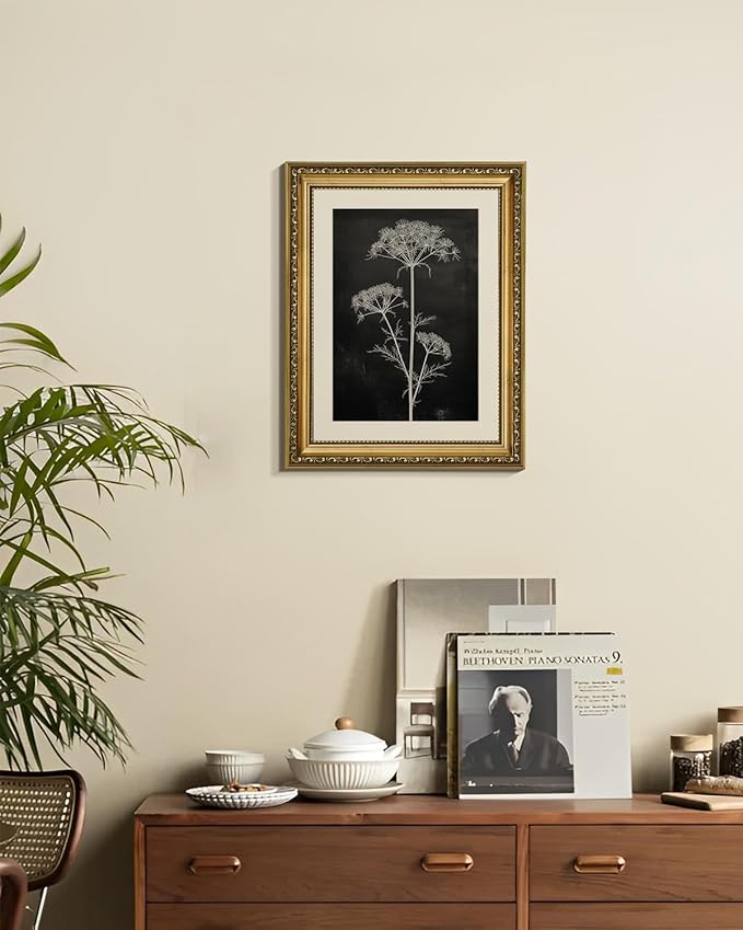 ARPEOTCY Vintage Gold Framed Wall Art Decor, Moody White Flower Picture, Dark Botanical Wall Art for Living Room, Farmhouse Bathroom Decor Aesthetic, Rustic Home Decor, 11x14 Inch