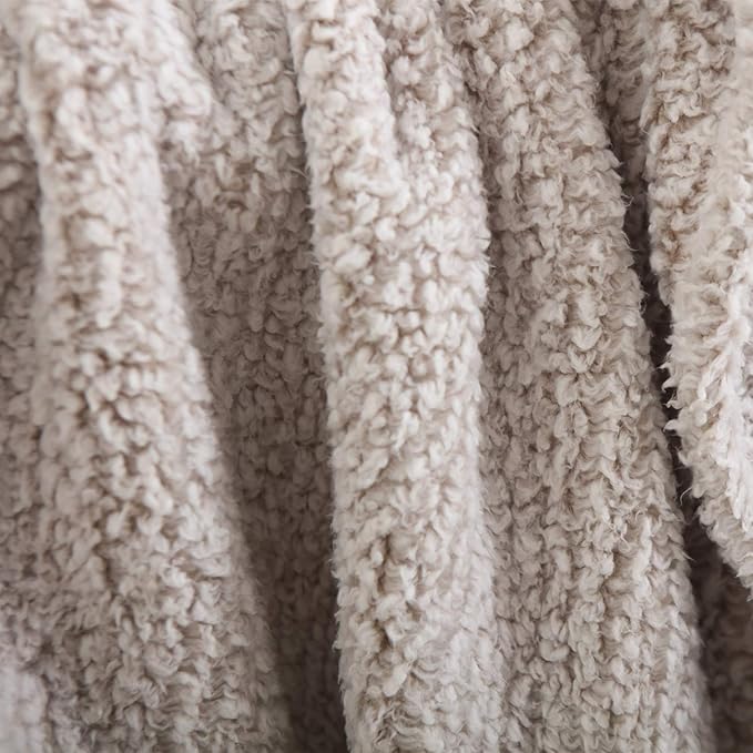 Ultra Soft Cozy Sherpa Throw Blanket, Light Weight Warm Decorative Throw Blanket with Tassel, 2 Tones Ombre Light Brown Pattern Reversible Boho Style Blanket for Sofa, Couch, Bedroom,Travel, 60”x80”