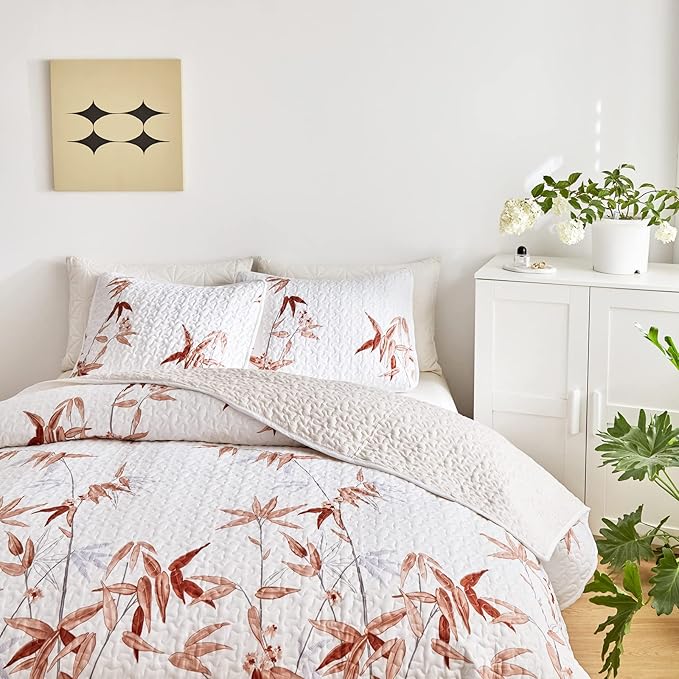 Botanical Quilt Set 2 Pieces Twin Size, Burnt Orange Leaves Printed on White Reversible Bedspread Coverlet Set, Soft Microfiber Lightweight Bed Cover for Kids (68" x 86", 1 Quilt+ 1 Pillow Sham)
