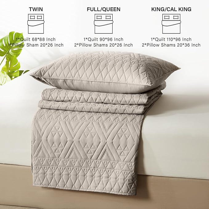 akkialla King/Cal King Quilt Set, Taupe Lightweight Microfiber Bedspread Coverlet, Boho Geometric Pattern, Soft All-Season Bedding, 3-Piece (1 Quilt, 2 Pillow Shams) | Breathable fabric, Modern style