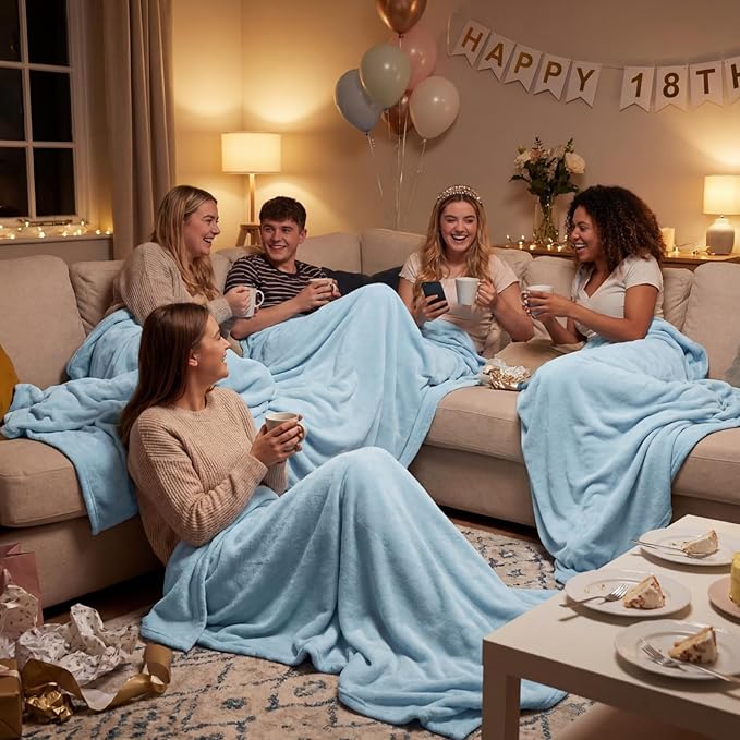 Shimeyao 24 Packs Fleece Throw Blanket Soft Warm Lightweight Fleece Blanket Cozy Throw Bulk for Bed Couch Sofa Home Office Wedding Gifts Suitable for Seasons, 50 x 60 Inches(Powder Blue)