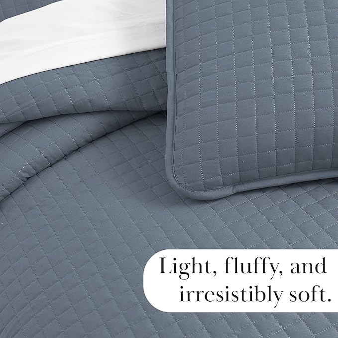 Southshore Fine Living, Inc. Twin Quilt Set, Quilted Blue Bedspread Twin/XL Quilt with Matching Pillow Sham, Soft Microfiber, Lightweight Coverlet Set, Easy Care, Machine Washable, Slate Blue