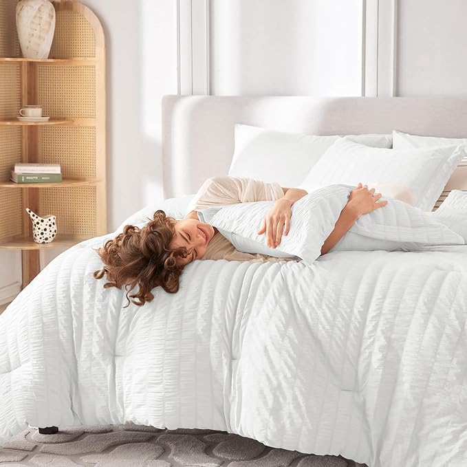 MUXHOMO 7 Pieces King Comforter Set, Seersucker Bed in a Bag King Size, All Season Luxury Bedding Set with Comforter, Flat Sheet, Fitted Sheet, Pillowcases & Shams, White