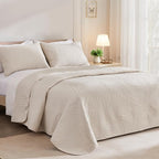 Exclusivo Mezcla Queen Quilt Bedding Set, Lightweight Brich Beige Quilts Queen Full Size for All Seasons, Soft Microfiber Bedspreads Coverlets Bed Cover with Leaf Pattern, 3 Piece