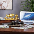 AETVRNI Wall Street Bull and Bear Statue - 4.5 Inch Tall Bull & Bear Statues, Gold Resin Abstract Tabletop Decor for Financial Brokers,Gold