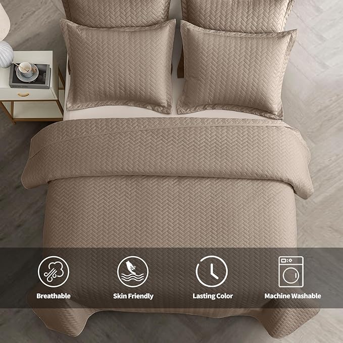 Maple&Stone Quilt Set Queen Size, Brown Lightweight Bedspread Ultrasonic Chevron Pattern Light Coverlet for All Season Comforter Bedding Decor - 3 Piece Queen Bed Cover Sets