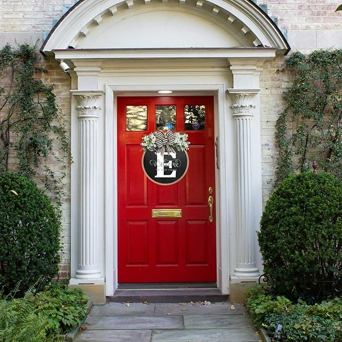 Circular Surname Front Door Welcome Sign - 26 Letter House Wreath, Front Porch Decorations, Year-Round Home Decor (E)