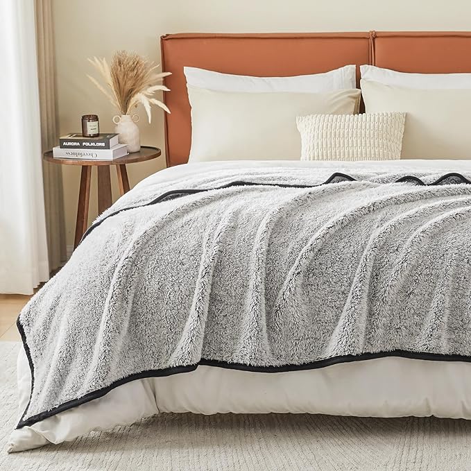 EMME Soft Sherpa Fleece Blanket Reversible Plush Fluffy Large Blanket, Light Weight Warm Decorative Boho Blanket Cover for Sofa, Couch, Bedroom,Travel(Black,90"x90")
