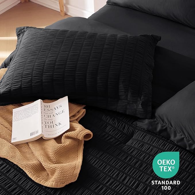 MUXHOMO 5 Pieces Twin Comforter Set, Seersucker Bed in a Bag Twin Size, All Season Luxury Bedding Set with Comforter, Flat Sheet, Fitted Sheet, Pillowcase & Sham, Black