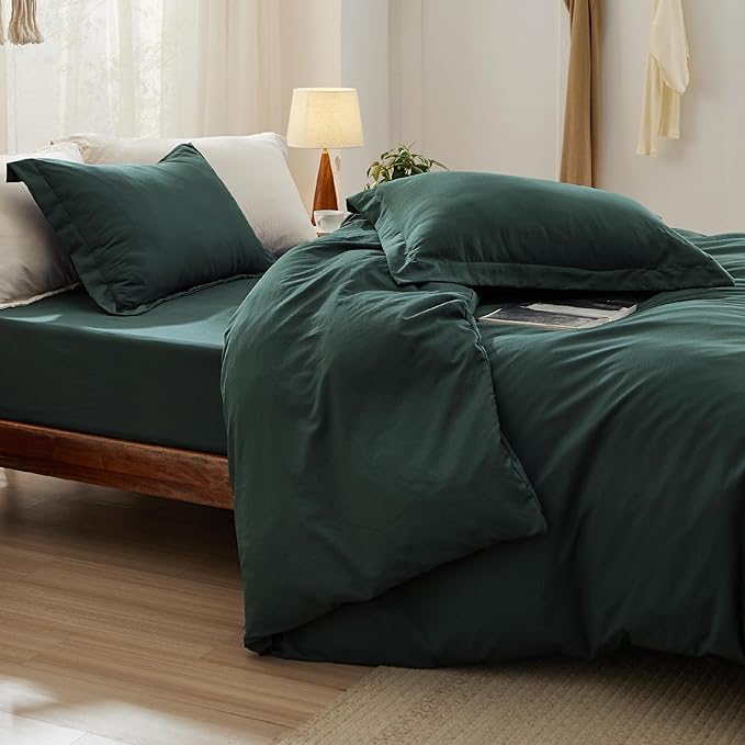 Bedsure Duvet Cover King Size with Fitted Sheet - 4 Pieces Prewashed Cotton-Like Polyester Extra Soft Bedding Set, Includes 1 Duvet Cover 104x90 Inches, 2 Pillow Shams, 1 Fitted Sheet, Forest Green