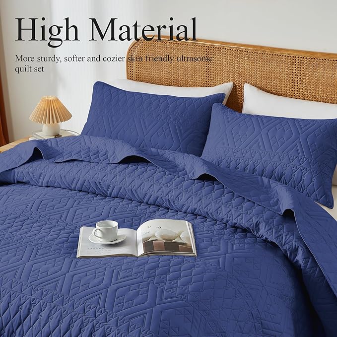 akkialla King/Cal King Size Quilt Bedding Set,Navy Blue Lightweight Microfiber Soft Bedspread,Modern Style Geometric Pattern Coverlet Set for All Seasons,3 Piece(1 Quilt,2 Pillow Shams)