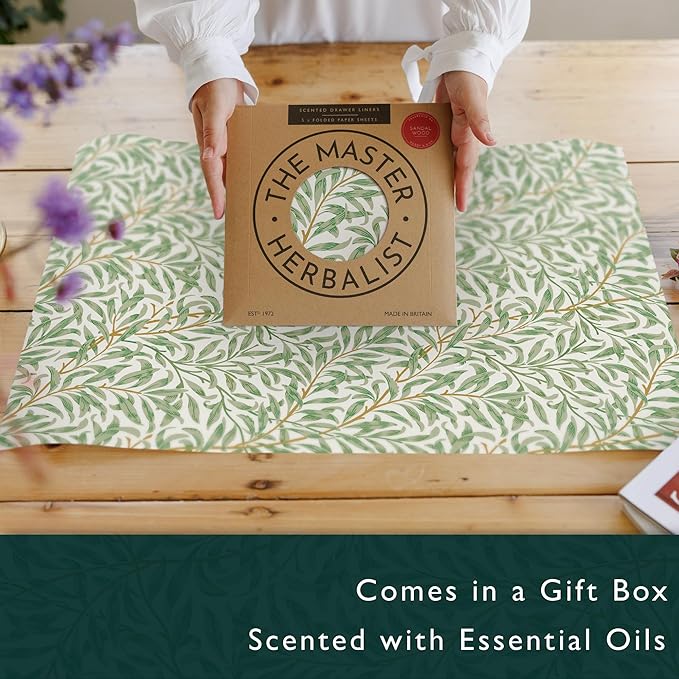 The Master Herbalist Fragrant Scented Drawer Liners in a William Morris Inspired Design | Pack of 5 Sheets | Contains Essential Oils | Made in The UK (Sandalwood)