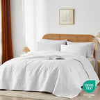 akkialla Twin Size Quilt Bedding Set,White Lightweight Microfiber Soft Bedspreads,Modern Style Geoetric Pattern Coverlet Set for All Seasons,2 Piece(1 Quilt,1Pillow Sham)