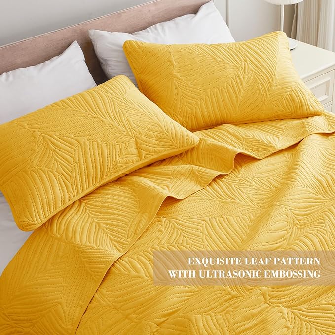 Exclusivo Mezcla Twin Quilt Bedding Set, Lightweight Yellow Quilts Twin Size for All Seasons, Soft Microfiber Bedspreads Coverlets Bed Cover with Leaf Pattern, 2 Piece