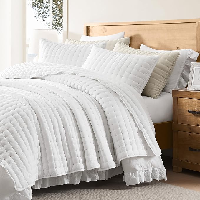 WDCOZY White California Cal King Size Quilt Bedding Sets with Pillow Shams, Oversized Lightweight Soft Bedspread Coverlet, Quilted Blanket Thin Comforter Bed Cover, 3 Pieces, 116x106 inches