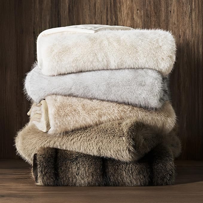 EVERGRACEHOME Luxury Faux Fur Throw Blanket, Soft Fluffy Faux Mink Blankets for Bed, Couch, Sofa, Thick Cozy Plush Warm Fur Throws with Reversible Velvet, Frosted White Wolf, 60"x80"