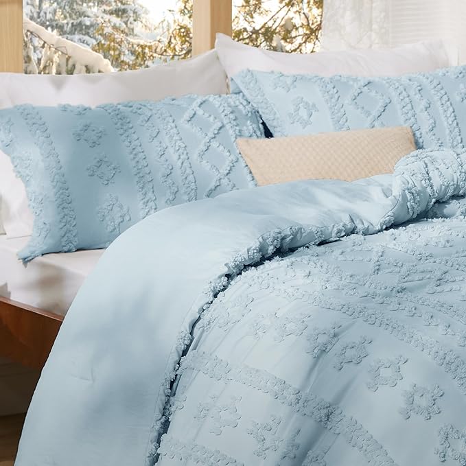 Bedsure Tufted Boho Comforter Set King Size - Light Blue Boho Bed Set, GentleSoft™ 3 Pieces Farmhouse Shabby Chic Embroidery Bedding, Gifts for Woman, Soft Jacquard King Comforter for All Seasons