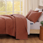 WRENSONGE King Size Quilt-3 Pieces Geometric Autumn Leaf Bedspreads King Quilt Bedding Set for All Seasons, Soft Summer Coverlet with 2 Pillow Shams Suitable for Bed, Quilted Blanket