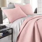 Southshore Fine Living, Inc. Stitched Pink Queen Quilt Bedding Set, Oversized Quilts Queen Size/Full, Pet Hair Resistant Bedding, Soft Cozy Bedspread, Full Size Coverlet, 2 Pillow Shams, Pastel Pink
