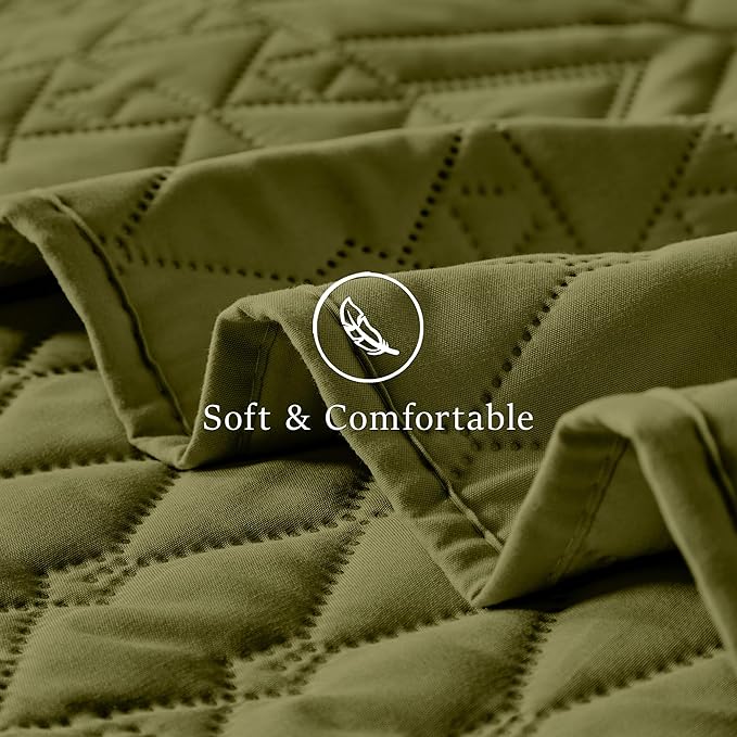 akkialla King/Cal King Size Quilt Bedding Set,Olive Green Lightweight Microfiber Soft Bedspread,Modern Style Geometric Pattern Coverlet Set for All Seasons,3 Piece(1 Quilt,2 Pillow Shams)