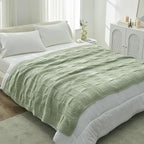 Amélie Home Checkered Chenille Knit Throw Blanket for Couch, Classic Texture Decorative Soft Blanket for Sofa, Chair & Bedroom, 60"x80", Sage Green