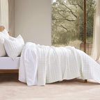 RECYCO Luxury Velvet Quilt Set Twin/Twin XL Size Bedding Sets, Ultra Soft Velvet Comforter Set, Lightweight Channel Box Stitch Oversized Bedspread Coverlet for All Season, with 1 Sham, Bright White
