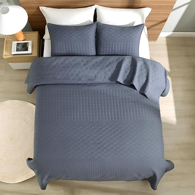 HORIMOTE HOME Steel Blue Twin Size Quilt Set - Soft Microfiber Bedspread with 1 Sham, Lightweight & All-Season Geometric Coverlet for Cozy Bedding