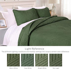 Exclusivo Mezcla Ultrasonic Twin Quilt Bedding Set, Lightweight Olive Green Bedspreads Soft Modern Geometric Coverlet Set for All Seasons (1 Quilt and 1 Pillow Sham)