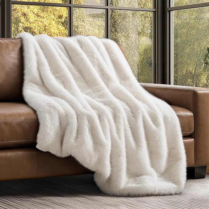 EVERGRACEHOME Luxury Faux Fur Throw Blanket, Soft Fluffy Faux Mink Blankets for Bed, Couch, Sofa, Thick Cozy Plush Warm Fur Throws with Reversible Velvet, Ivory Mink, 50"x60"