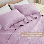 Exclusivo Mezcla King Size Quilt Bedding Set, Lightweight Lilac Quilts King Size for All Seasons, Soft Microfiber Bedspreads Coverlets Bed Cover with Leaf Pattern, 3 Piece