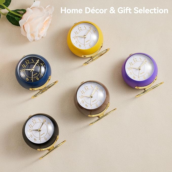 Metal Desk Alarm Clock, Retro Bedroom Table Vintage Analog Silent Non-Ticking Gold Alarm Clock, Bedside Decor(Coffee Brown)