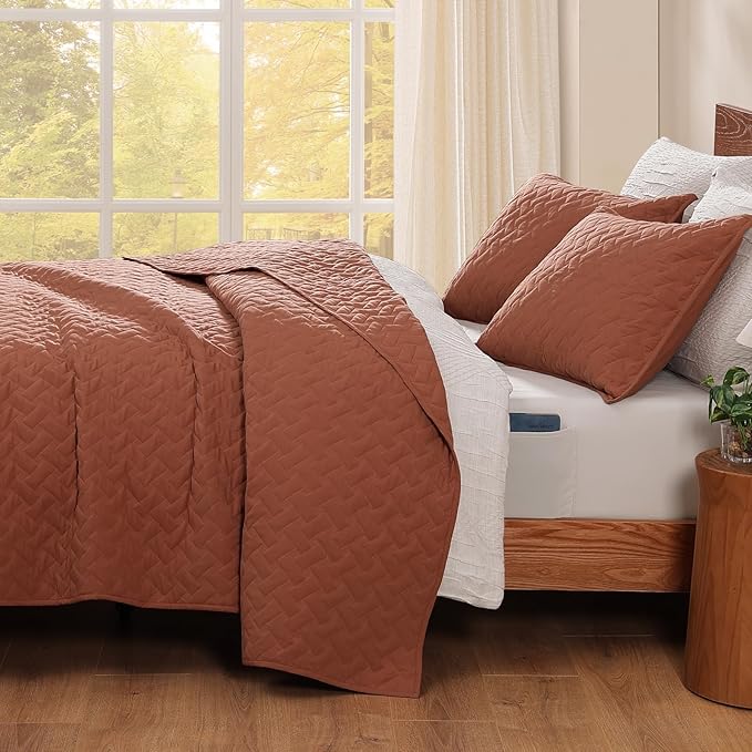 WRENSONGE King Size Quilt-3 Pieces Weave Autumn Leaf Bedspreads King Quilt Bedding Set for All Seasons, Soft Summer Coverlet with 2 Pillow Shams Suitable for Bed, Couch, Quilted Blanket