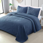 Exclusivo Mezcla California King Quilt Bedding Set, Lightweight Navy Blue Oversized King Bedspreads Soft Modern Geometric Coverlet Set for All Seasons (1 Quilt and 2 Pillow Shams)