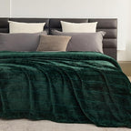 Oversized King Fleece Blanket 120x138 Inches, Seamless Soft Cozy 3D Jacquard Flannel Blanket 10'x11.5' Extra Large for Bed, Sofa, Couch, Travel & Camping, California King Throw, Forest Green