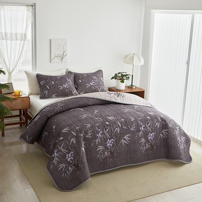 Flysheep Quilt Set 3 Pieces King Size, Black Leaves Botanical Design Reversible Bedspread Coverlet Set, Soft Microfiber Lightweight Bed Cover for All Season (102" x 90", 1 Quilt+ 2 Pillow Shams)